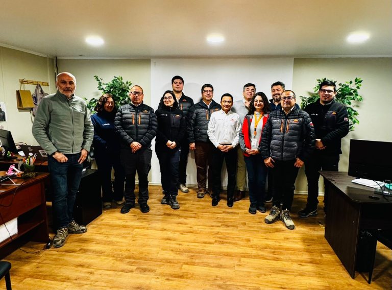 Fotografía Término Proceso de Auditoría de Recertificación Noviembre 2025, con Auditor Líder APPLUS Chile